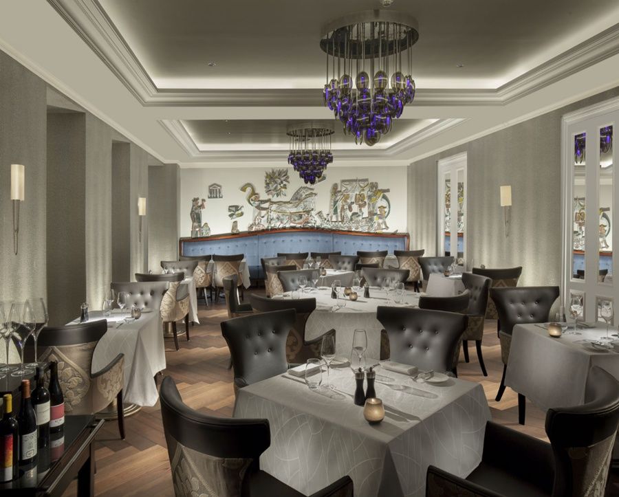 로열 사보이 호텔&스파 로잔 외부 사진 The interior of the restaurant